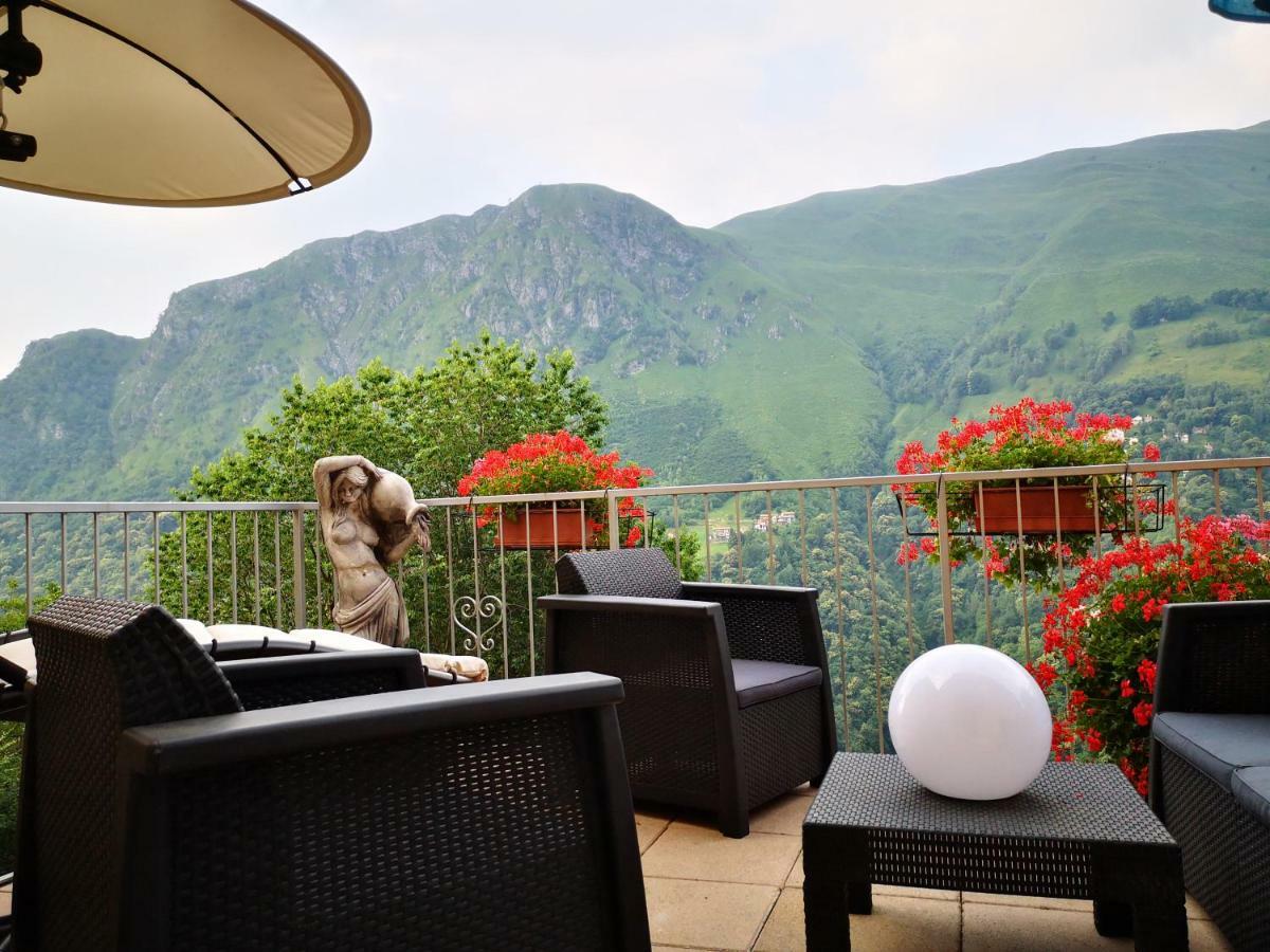 Chalet Con Piscina Garzeno ภายนอก รูปภาพ
