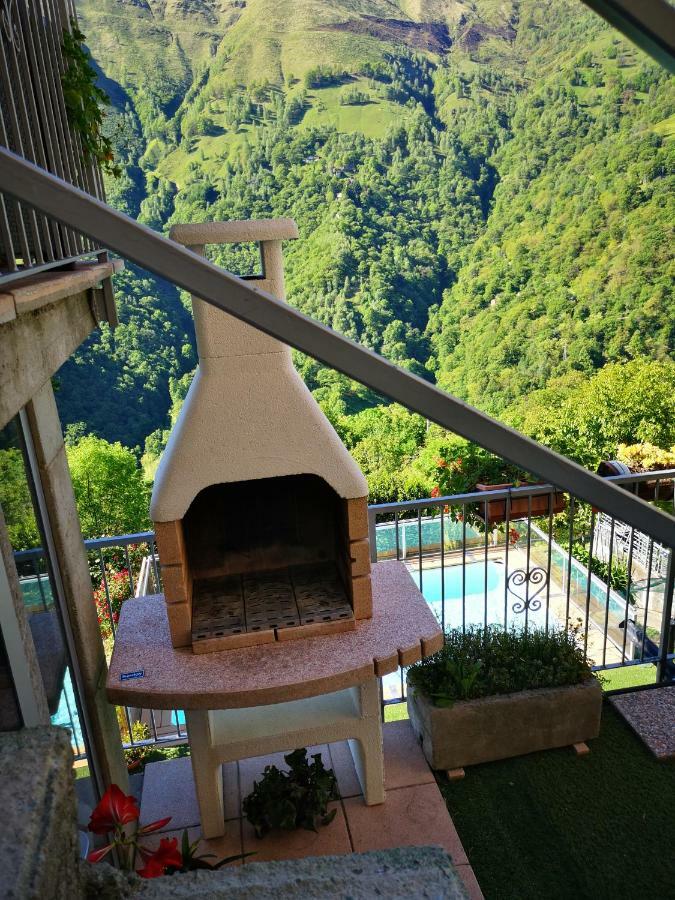 Chalet Con Piscina Garzeno ภายนอก รูปภาพ