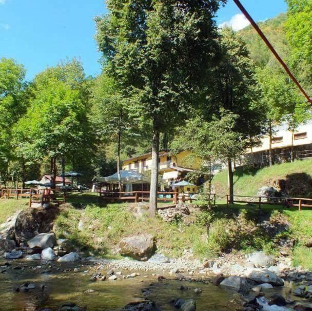 Chalet Con Piscina Garzeno ภายนอก รูปภาพ